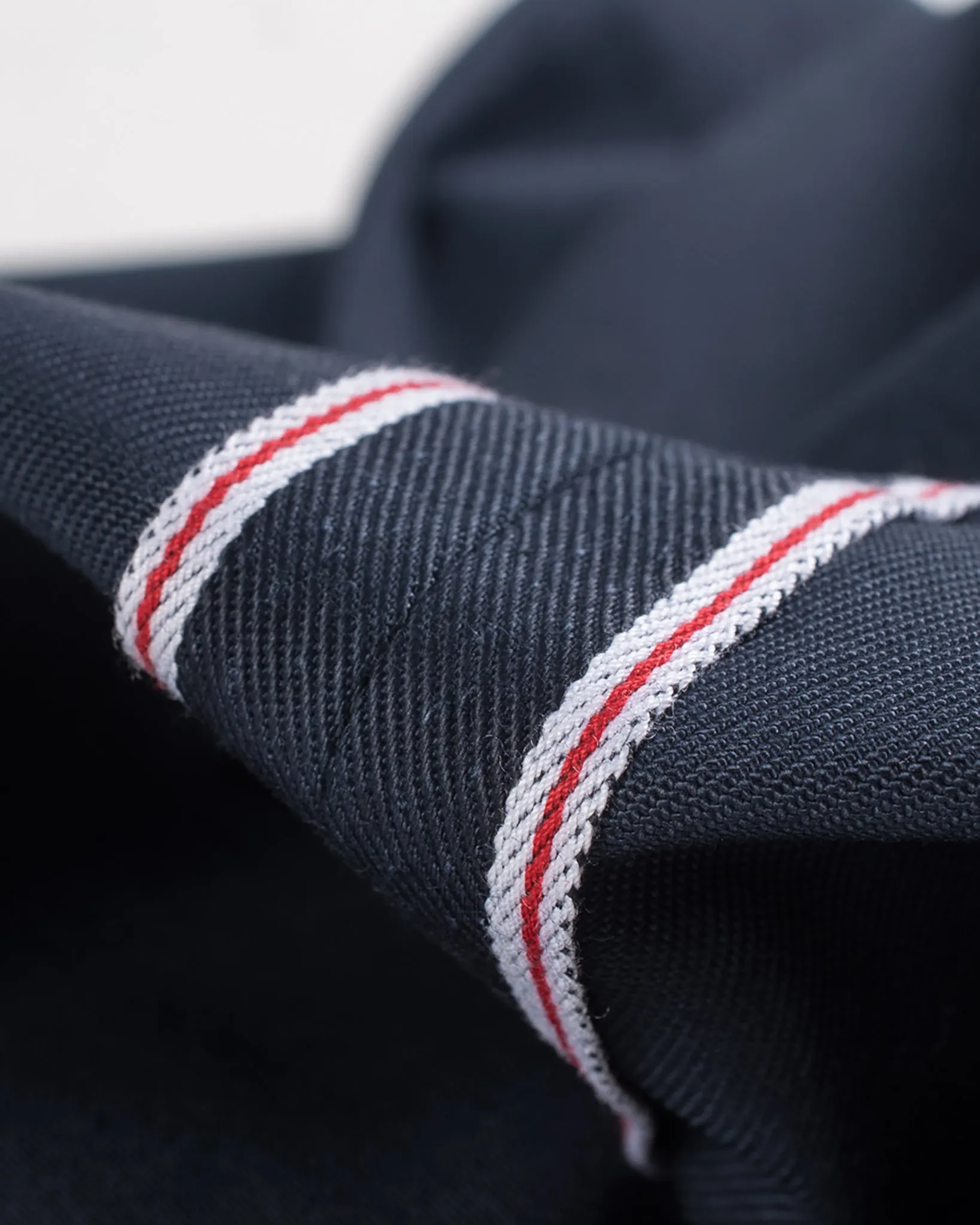 9oz Mercerised Selvedge Cotton Slim Tapered Chinos - Navy