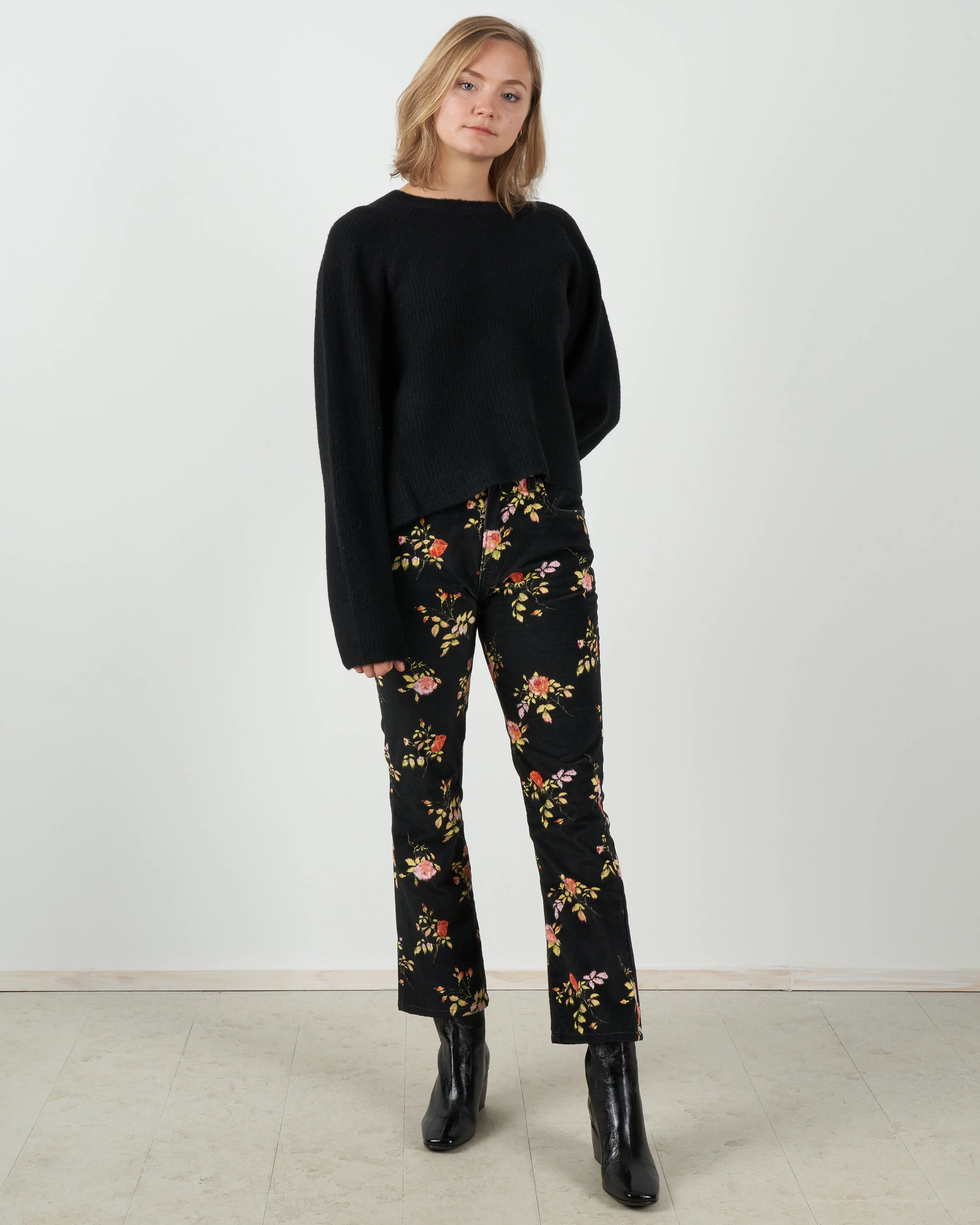 kick fit floral jean - black floral