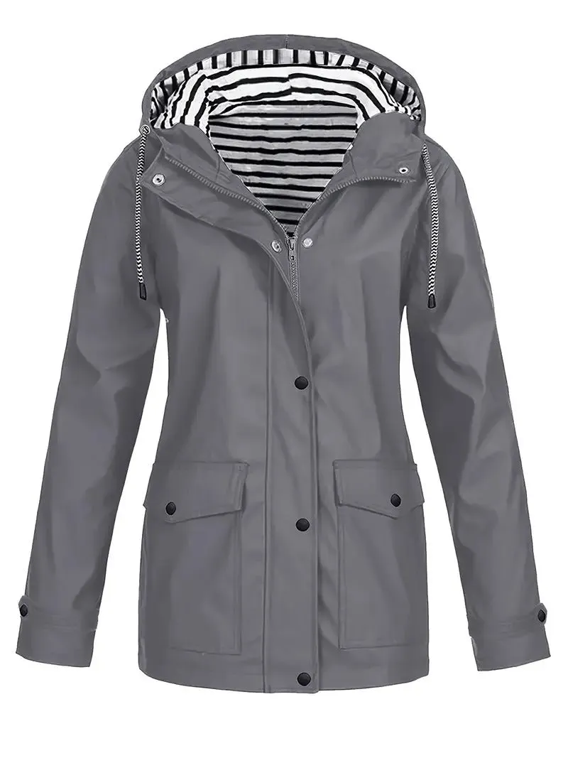 Raia | Modern raincoat